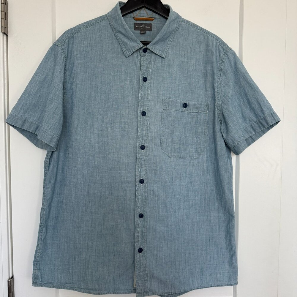 L.L. Bean Signature Chambray Short Sleeve Button Front Slim Fit L